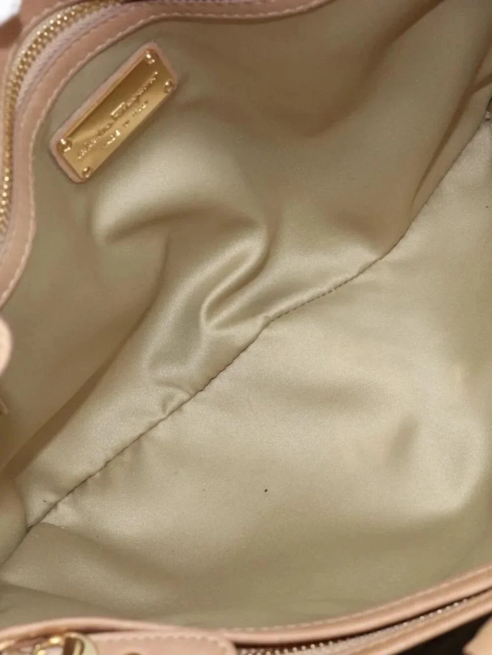 Salvatore Ferragamo Gancini Hand Bag Leather Beige Gold Auth hk2805